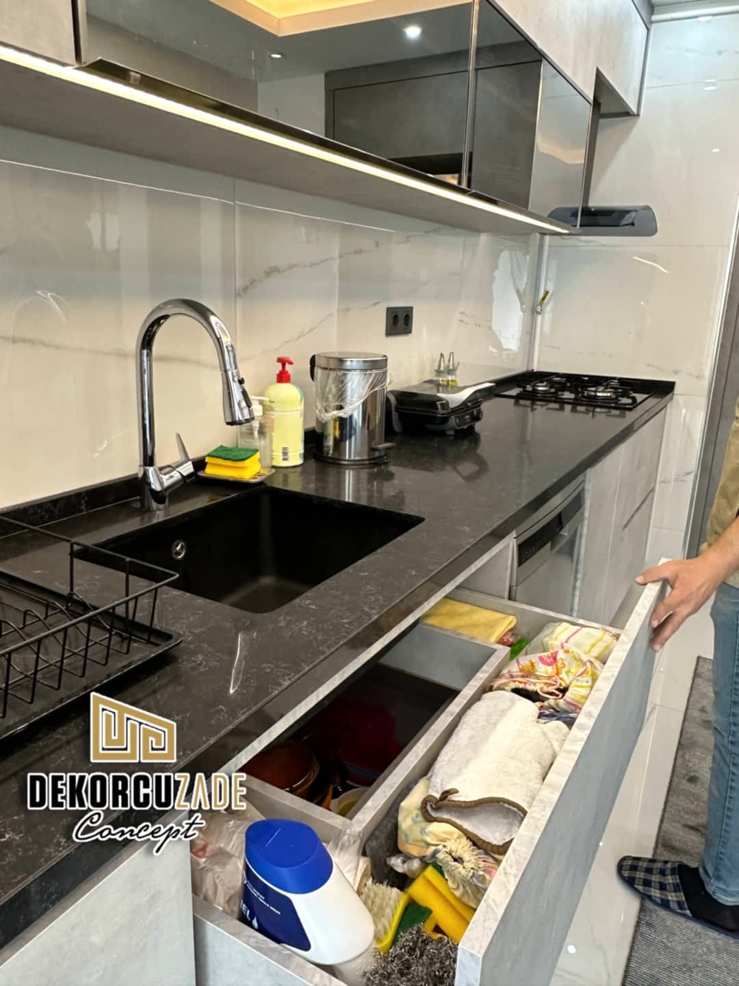 Alvic İspanyol Lake kulpsuz Mutfak Dolabı